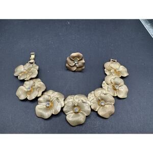 Pierre Cardin Gold Tone Floral Link Clear Rhinestone Bracelet 8" & Ring Set Sz 7